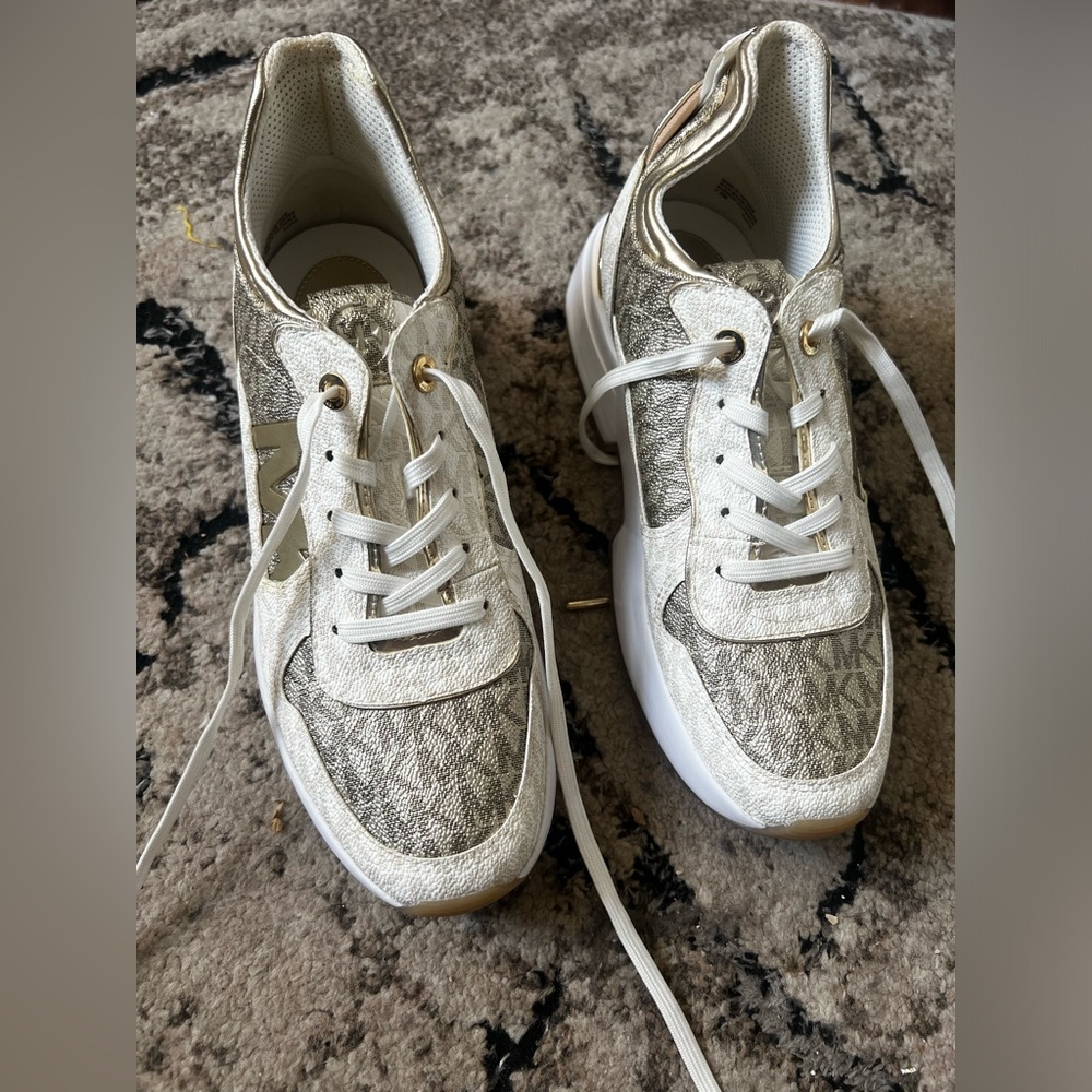 Micheal Korrs new sneakers